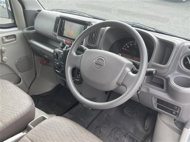 Nissan NV100 Clipper 11