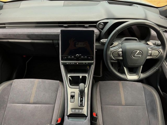 Lexus LBX 2