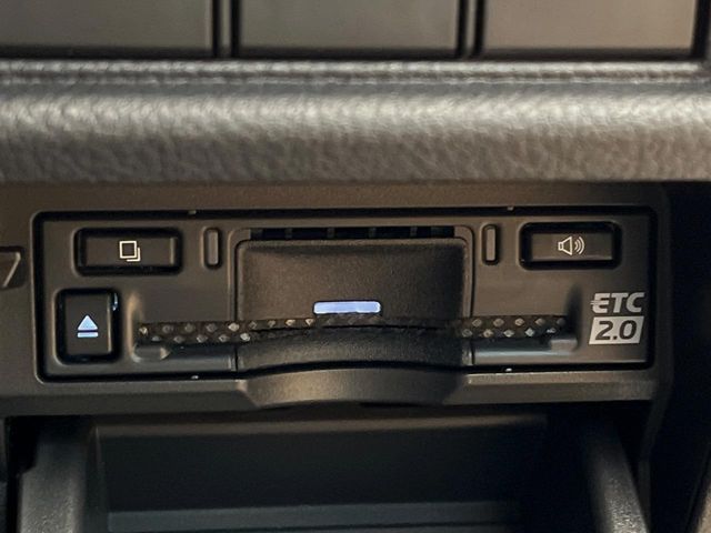 Lexus LBX 7