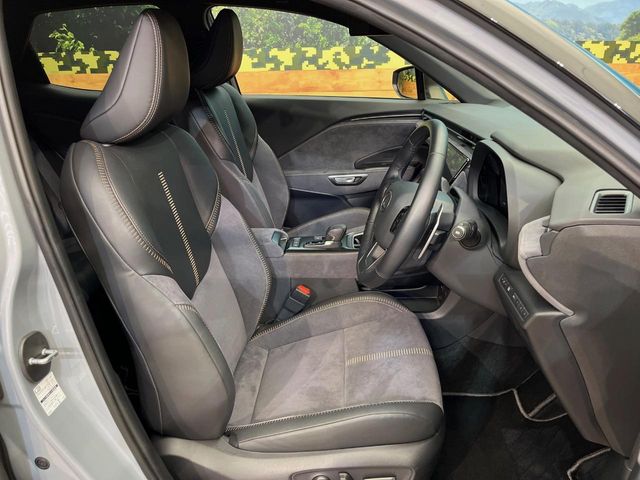 Lexus LBX 10
