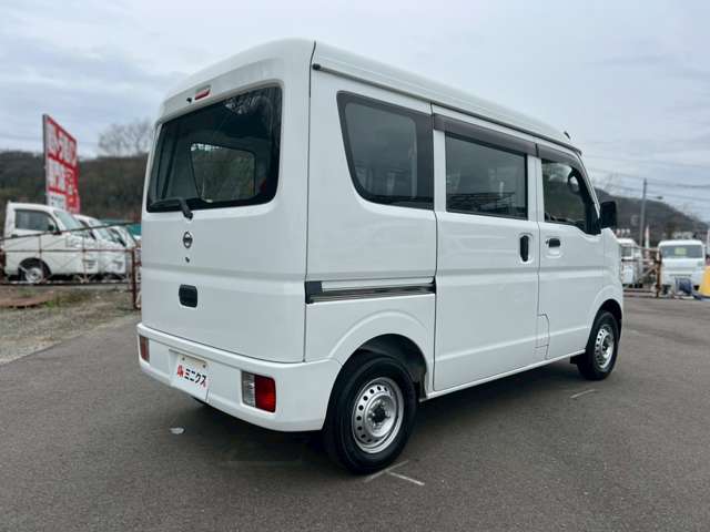 Nissan NV100 Clipper 5
