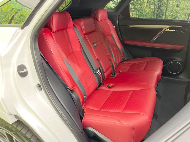 Lexus RX 9