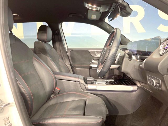Mercedes-Benz GLB 9