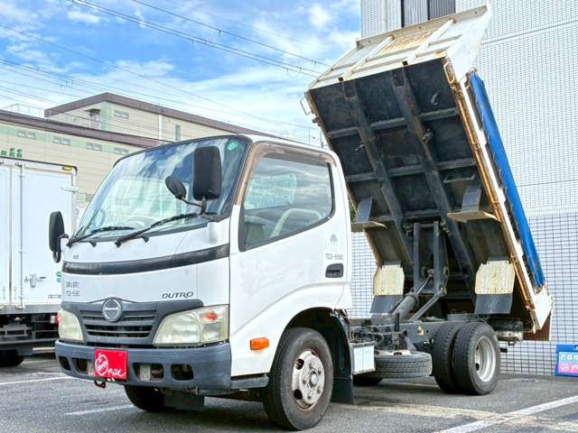 Hino Dutro 6