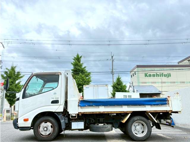 Hino Dutro 7