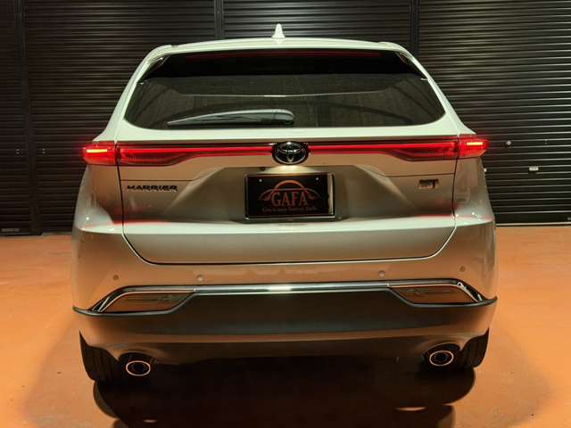 Toyota Harrier 4