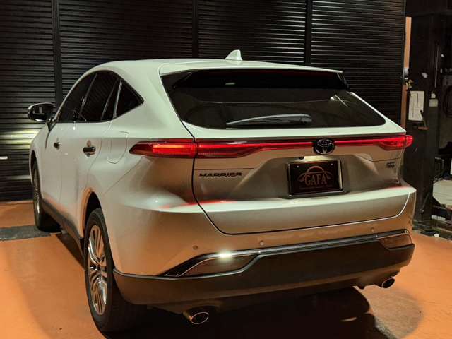 Toyota Harrier 5