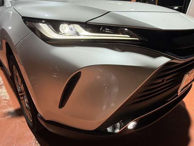 Toyota Harrier 10