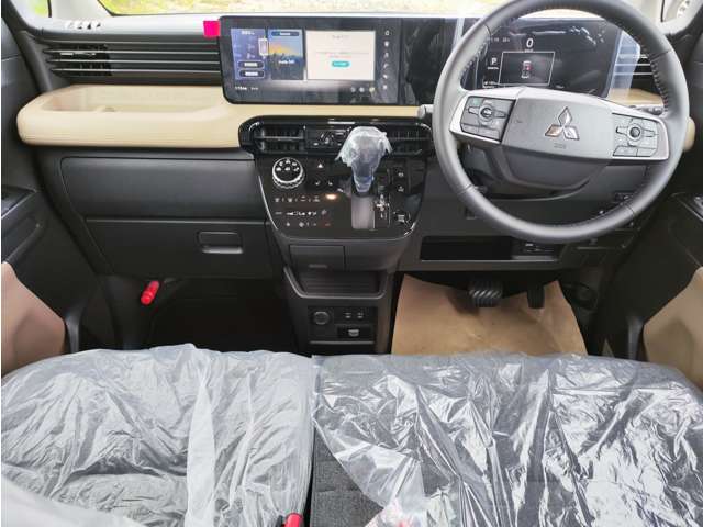 Mitsubishi Delica Mini 12