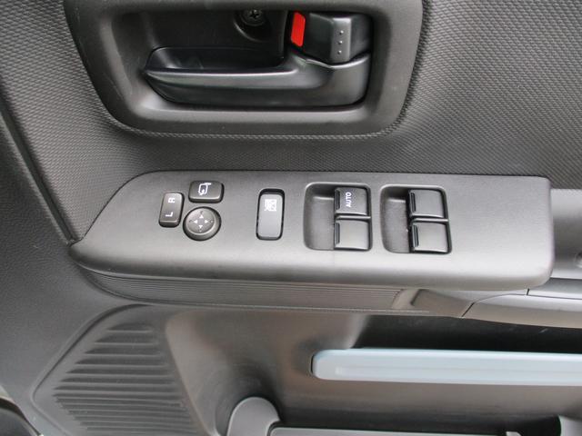 Suzuki Spacia Base 11
