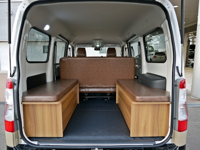 Toyota Town Ace Van 12