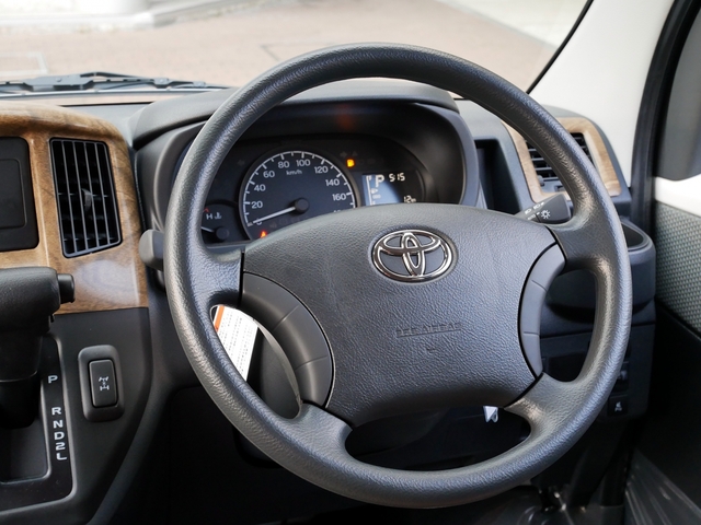 Toyota Town Ace Van 7