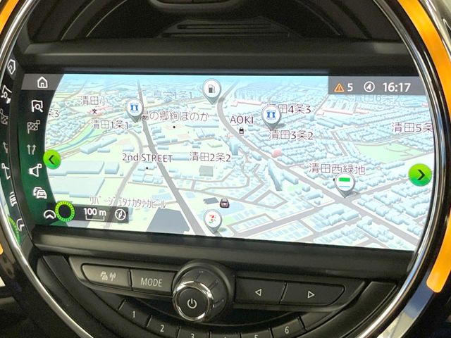 MINI Crossover 7