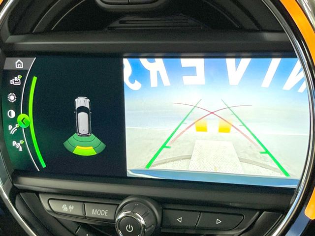 MINI Crossover 8