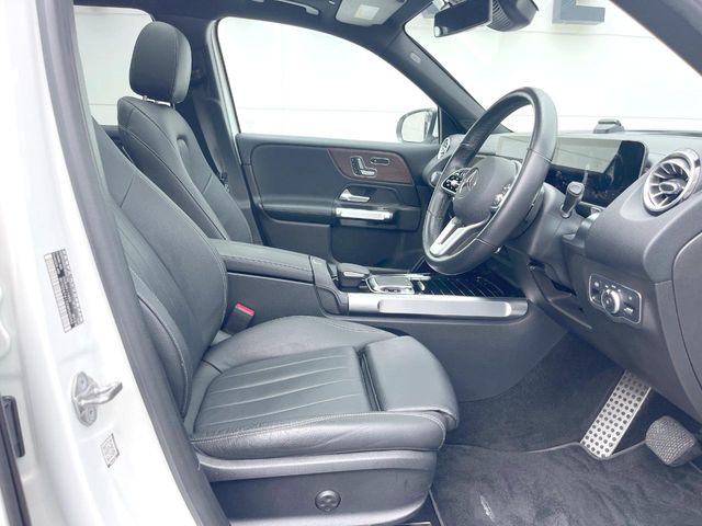Mercedes-Benz GLB 9