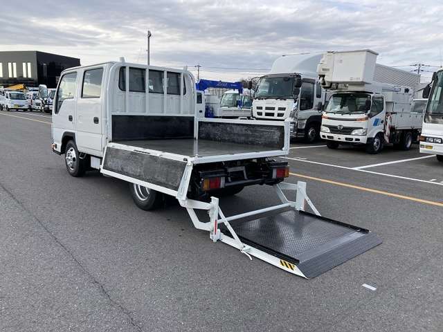 Isuzu Elf 3