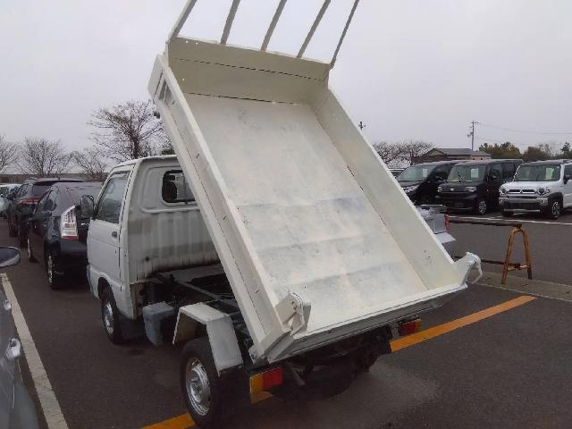 Daihatsu Hijet Truck 2