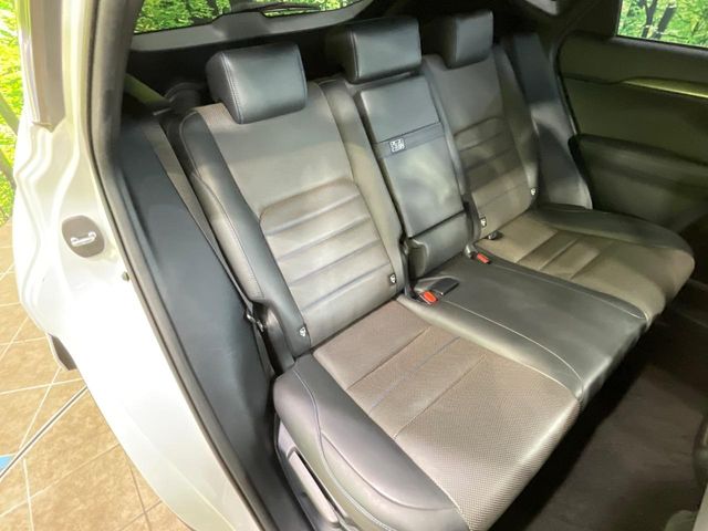 Lexus NX 9