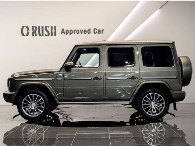 Mercedes-Benz G-Class 8