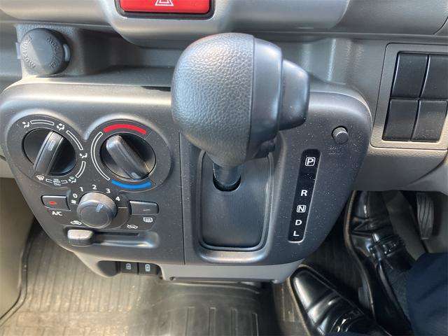 Suzuki Every 11