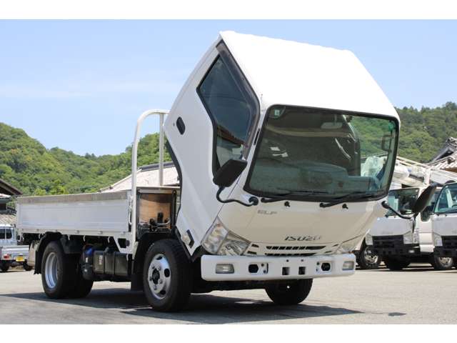 Isuzu Elf 11