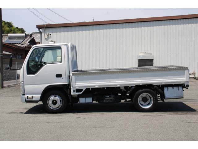 Isuzu Elf 4