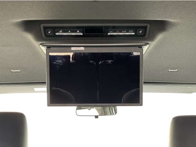 Toyota Noah 11