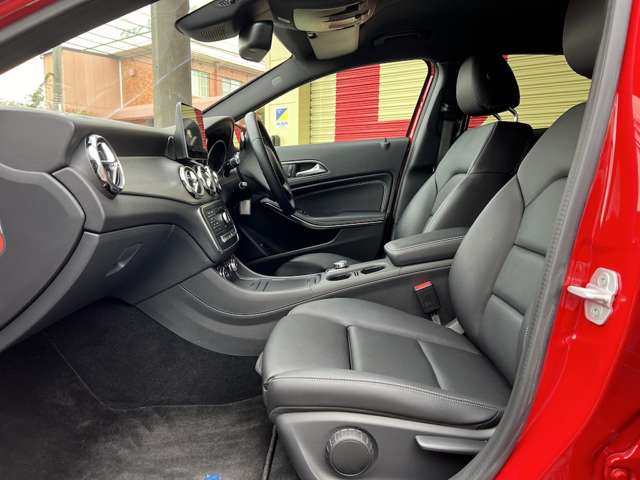 Mercedes-Benz GLA-Class 9