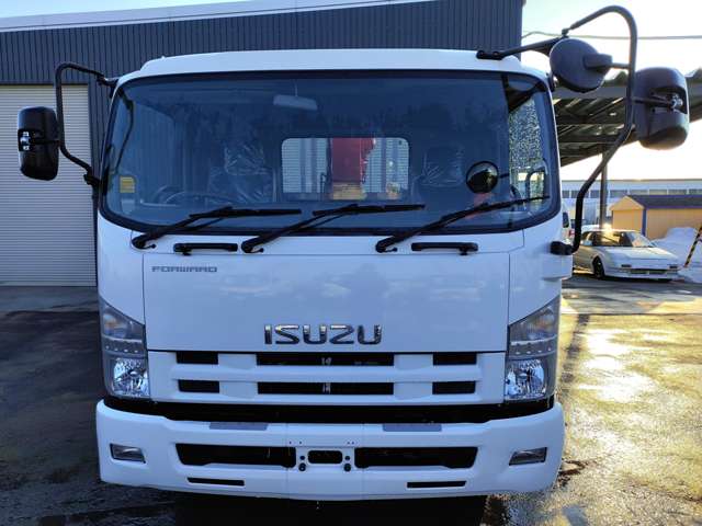 Isuzu Forward 2