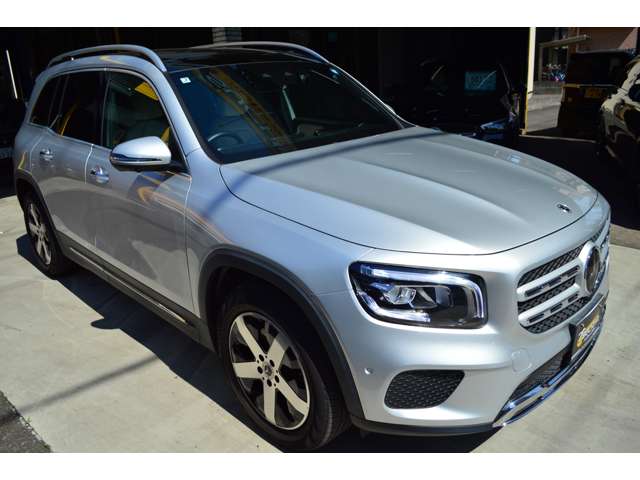 Mercedes-Benz GLB 5