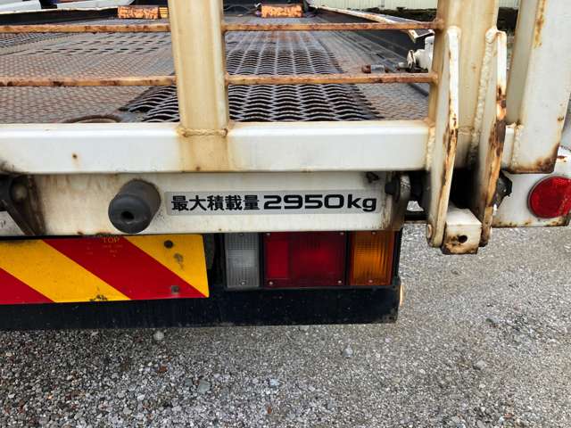 Isuzu Elf 10