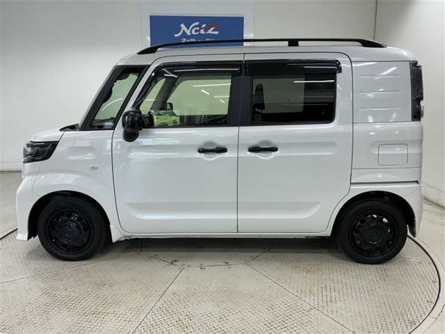 Suzuki Spacia Base 4