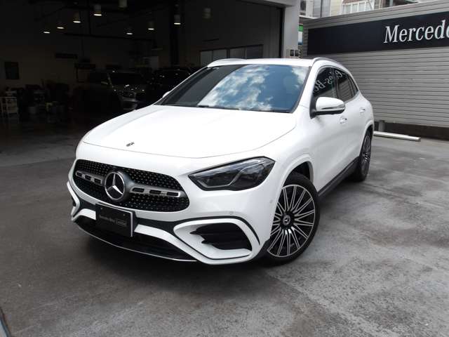 Mercedes-Benz GLA-Class 6