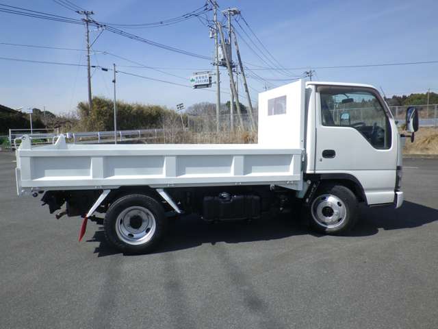 Isuzu Elf 12