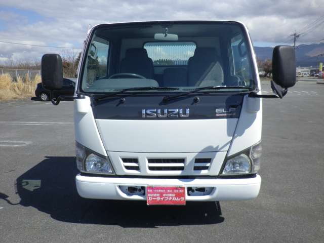 Isuzu Elf 4
