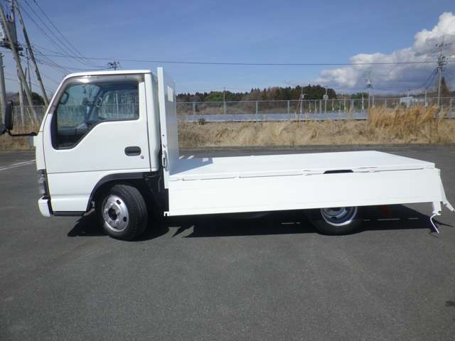 Isuzu Elf 9