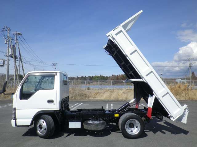 Isuzu Elf 10