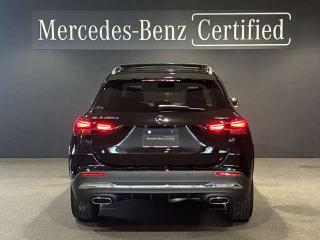 Mercedes-Benz GLA-Class 12