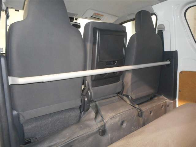 Toyota Hiace Van 10