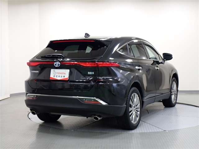 Toyota Harrier 4