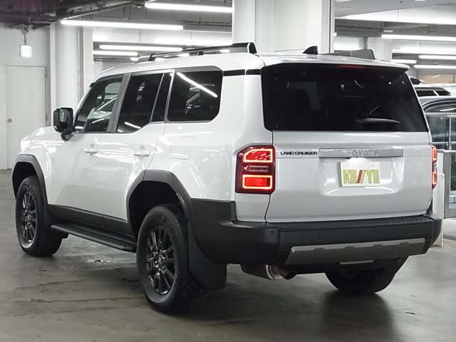 Toyota Land Cruiser 250 11