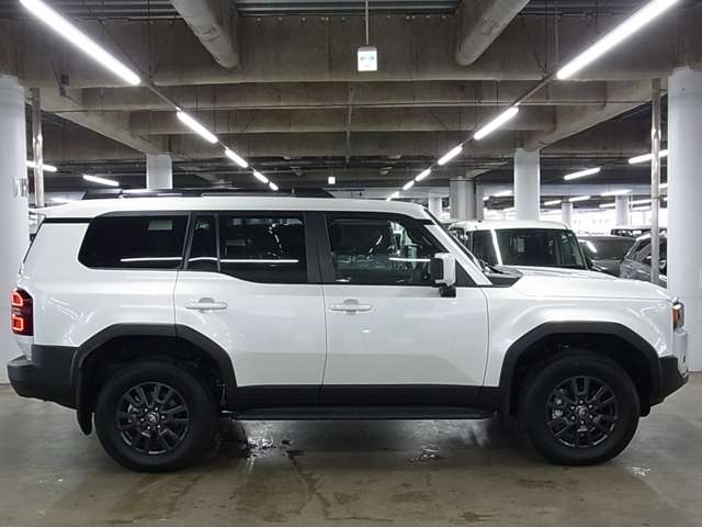 Toyota Land Cruiser 250 12