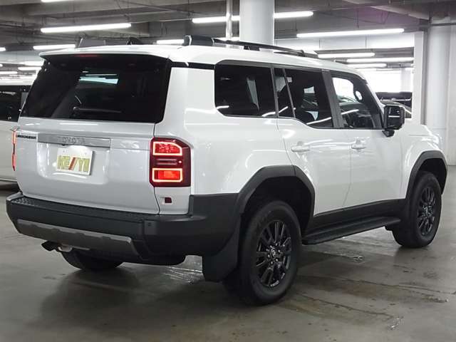 Toyota Land Cruiser 250 6
