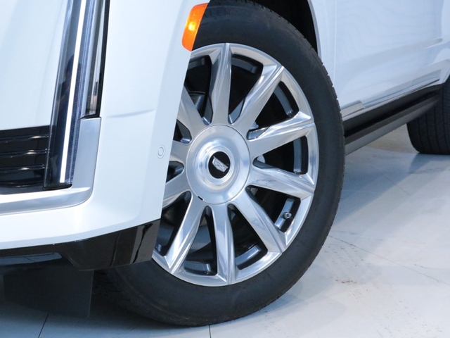 Cadillac エスカレード 4
