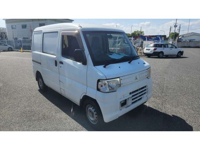 Mitsubishi Minicab Van 6
