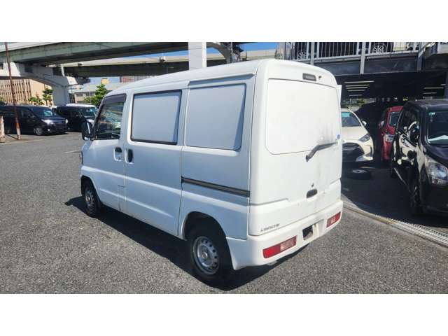 Mitsubishi Minicab Van 9