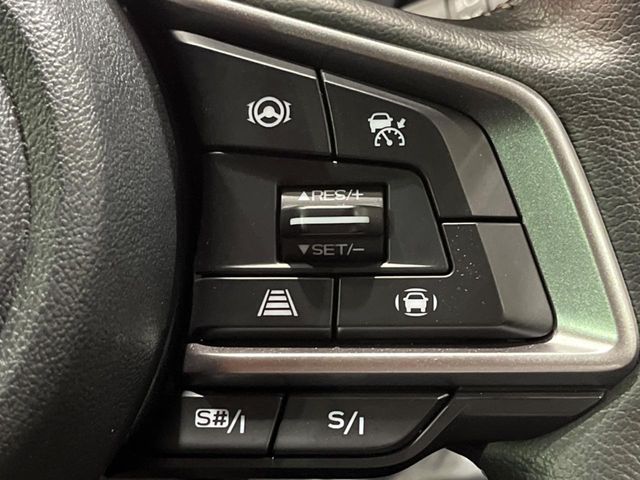 Subaru Legacy Outback 10