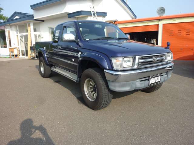 Toyota Hilux 4