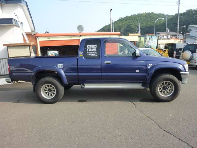 Toyota Hilux 5