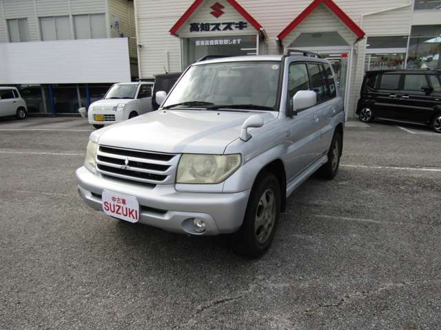 Mitsubishi Pajero iO 3